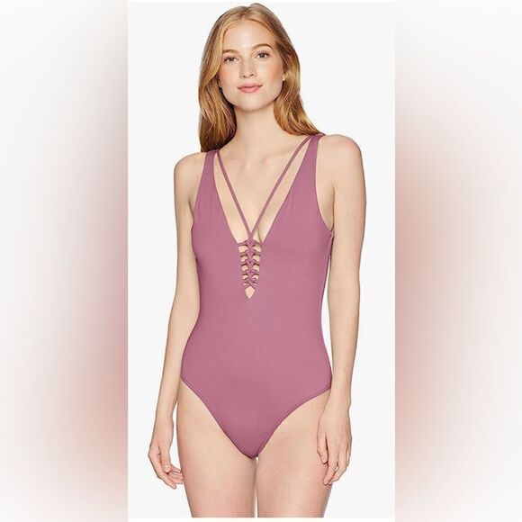 O'NEILL Women's Salt Water Solids Macrame One Piece Swimsuit XS NWT - Picture 1 of 14